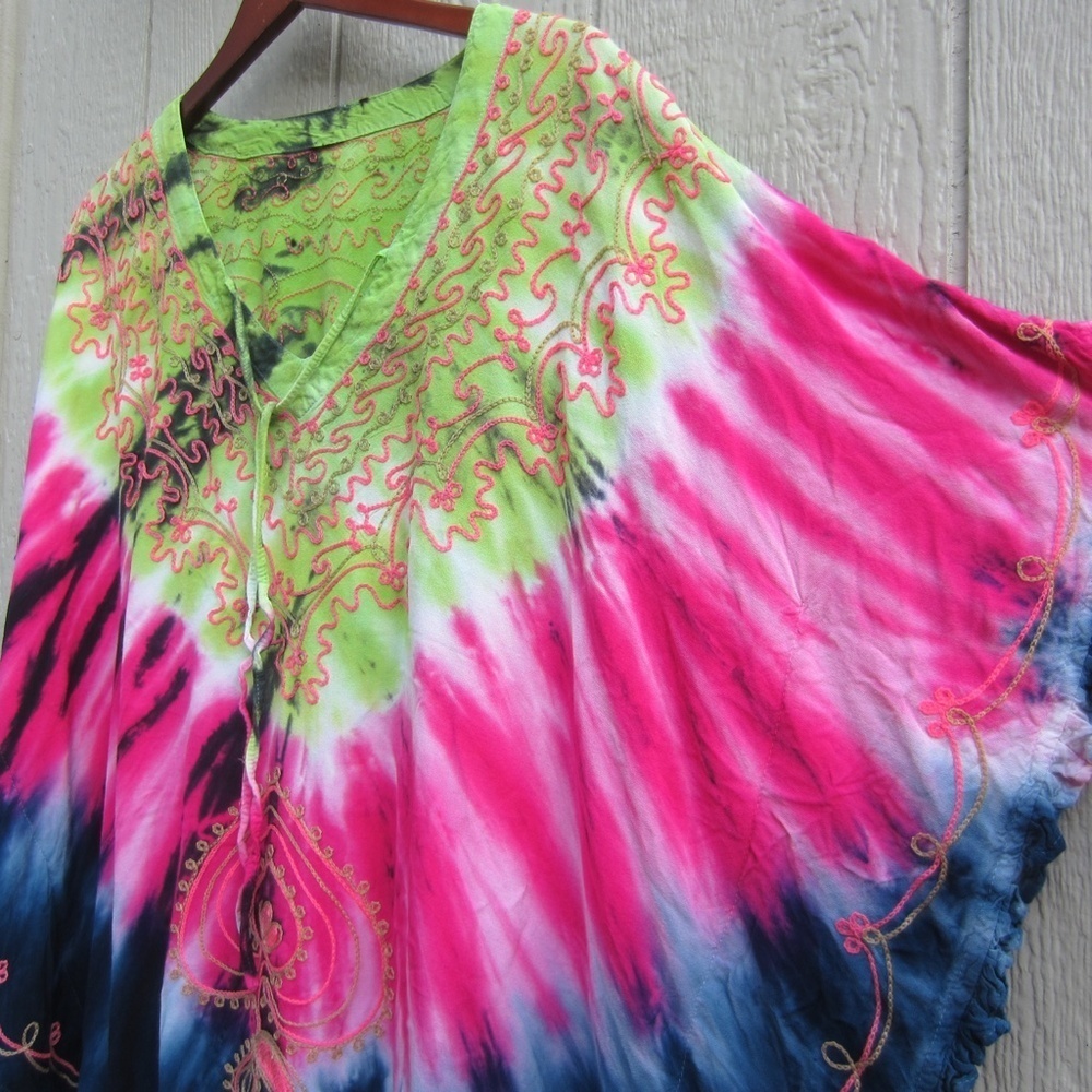 Women's Poncho Top, size XL-XXL?? Pullover Tie Dye Summer comfort Multi color‎ - Picture 4 of 15